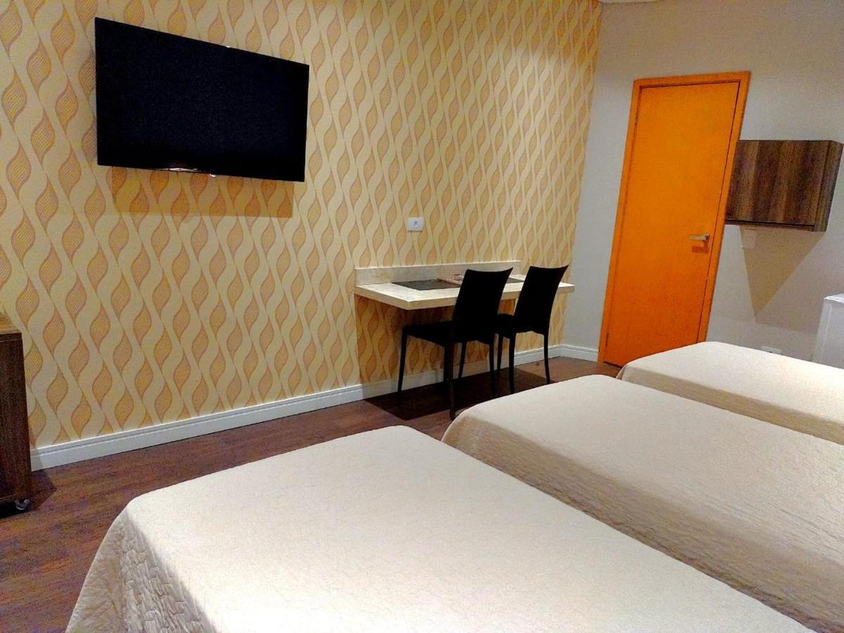 Guess Hotel & Motel 瓜卢流斯 外观 照片