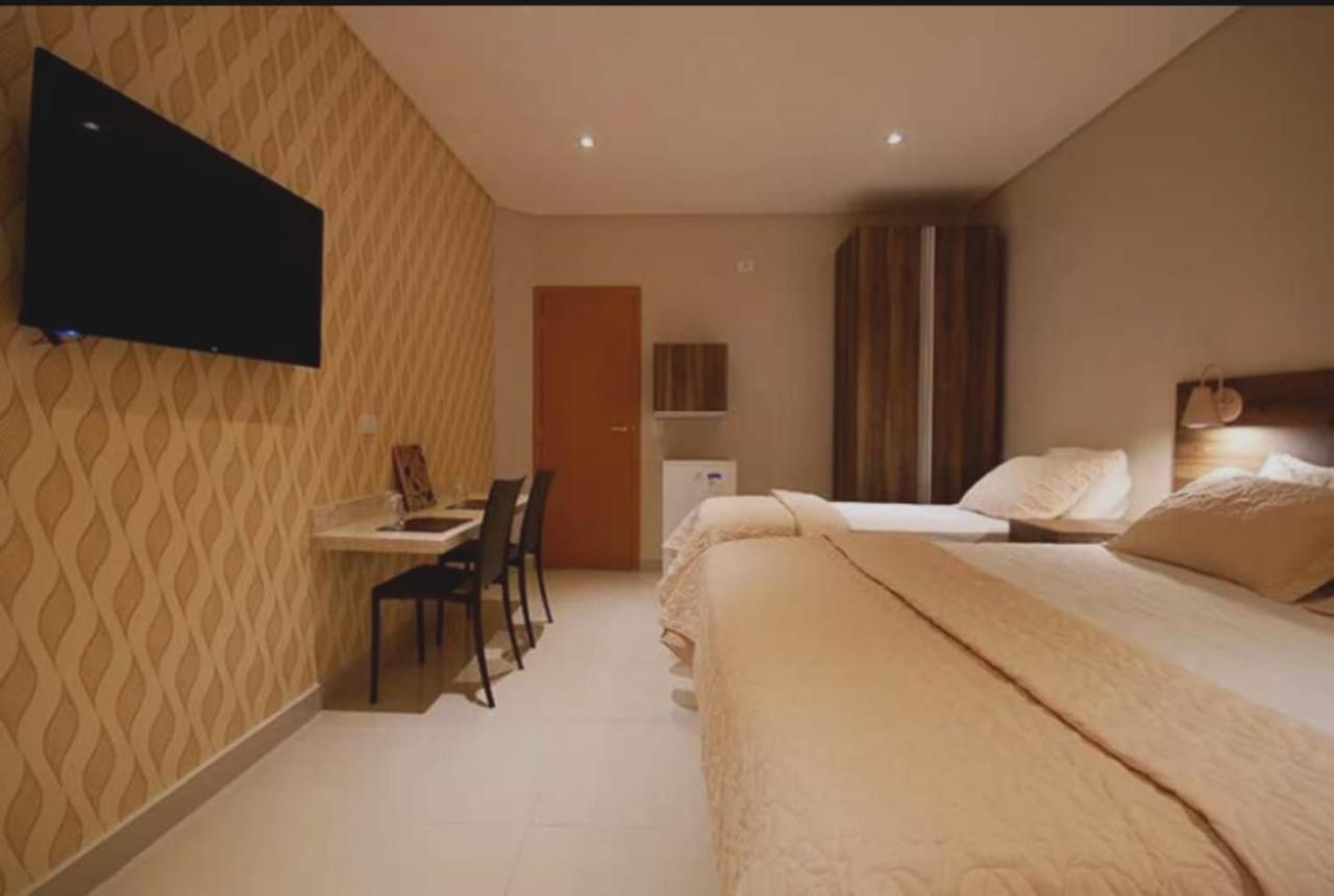 Guess Hotel & Motel 瓜卢流斯 外观 照片